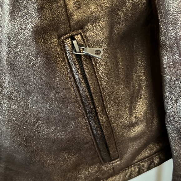 Leather Bomber Jacket, NWT, slightly metallic with worn look, Chico’s sz3, large - Picture 4 of 13